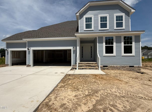 33 Celtic Lane, Lillington, NC 27546