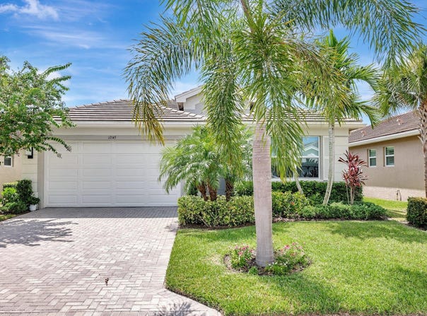 12145 SW Jasper Lake Way, Port Saint Lucie, FL 34987