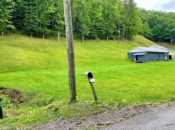 889 Harold's Branch, Pikeville, KY 41501