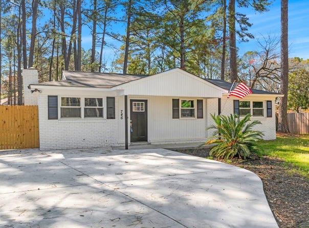 746 Gumbo Limbo Ln., Myrtle Beach, SC 29579