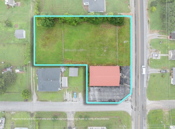1409 W 11th St, Sheffield, AL 35660