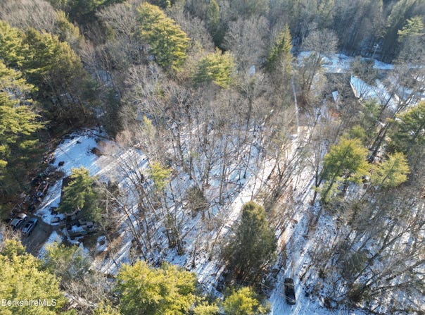 2 North Rd, Monterey, MA 01245
