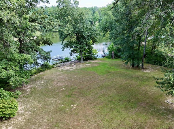 00 E SUNNYSIDE Lane, Benton, IL 62812