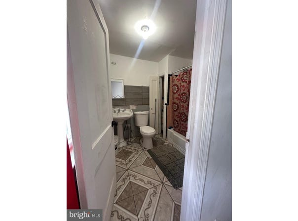 2615 SWARTS STREET, CHESTER, PA 19013