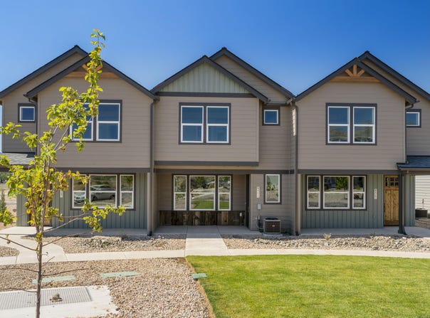 4287 SW 39th Street, Redmond, OR 97756