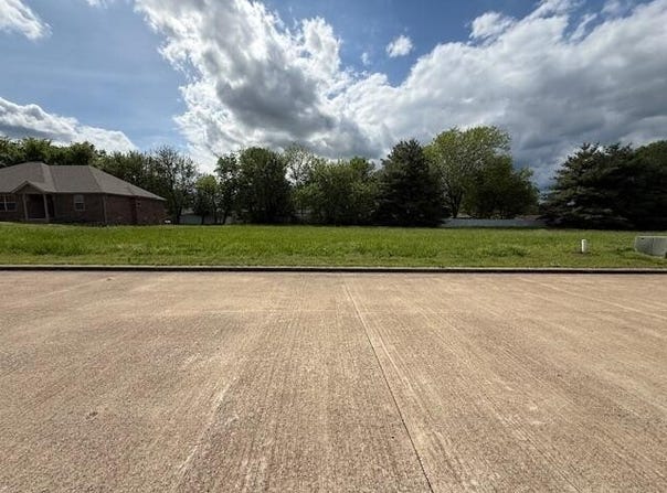 Lot 126 S Hedgewood Drive, Bolivar, MO 65613