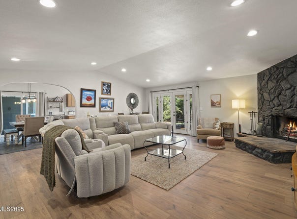 80 Sahara Court, Sparks, NV 89436