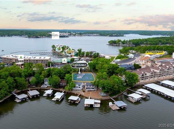 35 Teak Village Drive, Lake Ozark, MO 65049