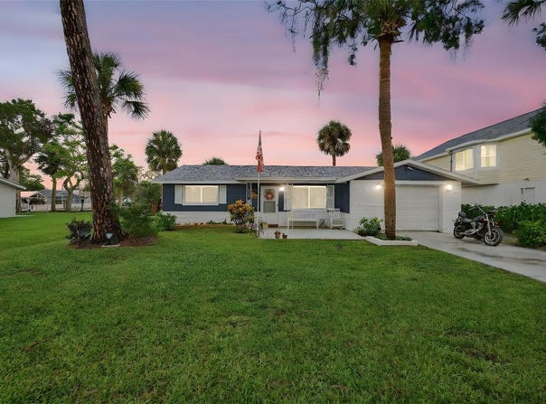 5433 BLUEPOINT DRIVE, PORT RICHEY, FL 34668