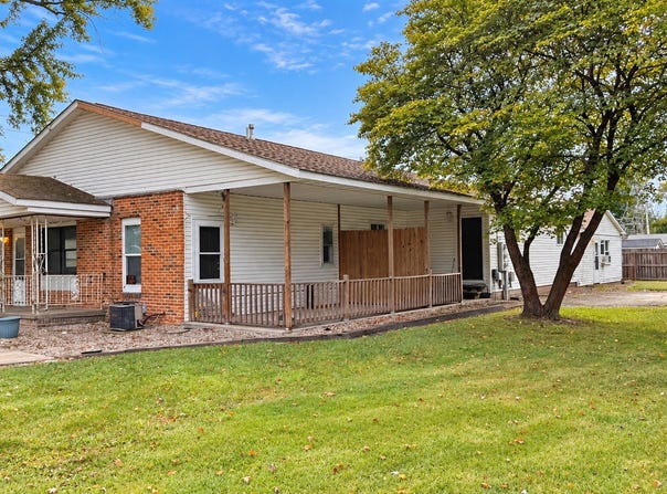403 N Finis Street, Virden, IL 62690