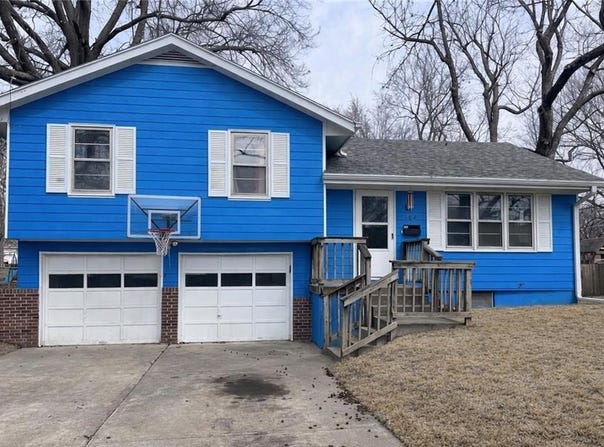 502 NE Ash Street, Lee's Summit, MO 64063