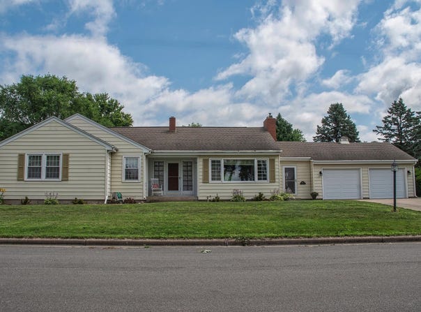 601 W Front Street, Cassville, WI 53806
