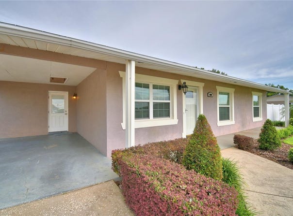1000 THOMPSON AVENUE, FROSTPROOF, FL 33843