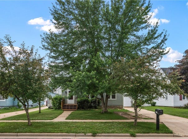 2022 8th Street, Eau Claire, WI 54703