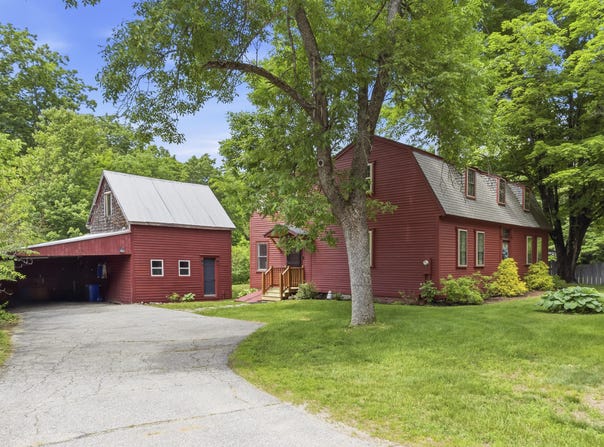 61 River Road, Dresden, ME 04342