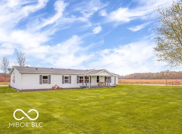 431 W Washington Street, Westport, IN 47283