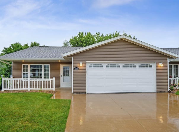 144 Goldfinch Court, Independence, IA 50644