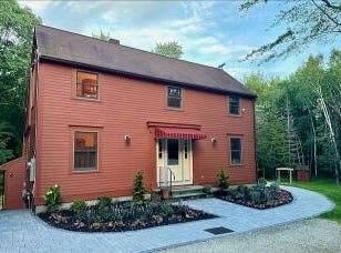 9 Rusty Bucket Lane, Kennebunk, ME 04043