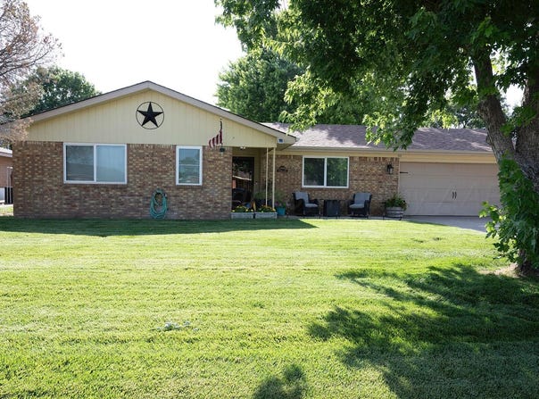 1100 Mills Avenue, Dumas, TX 79029