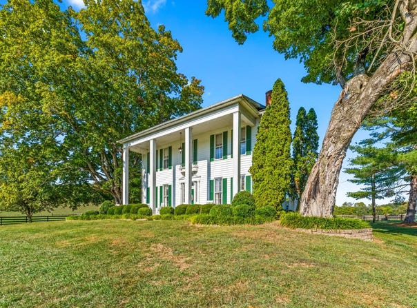 1453 Jackson Furnace Rd, Oak Hill, OH 45656