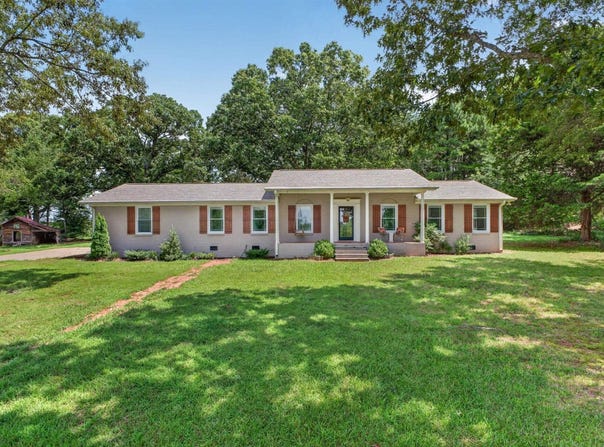 2018 Knighton Chapel Road, Fountain Inn, SC 29644