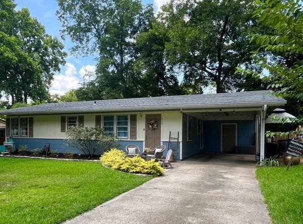 1819 Eisenhower, Vicksburg, MS 39180