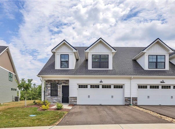 1124 Autumn Woods Drive, Jackson Twp, PA 16033