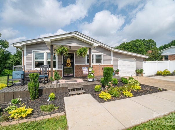 2206 Whitworth Road, Cherryville, NC 28021
