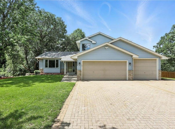 11920 Marigold Street NW, Coon Rapids, MN 55433