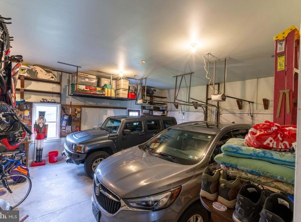 125 CHANNEL DRIVE, CARLISLE, PA 17013
