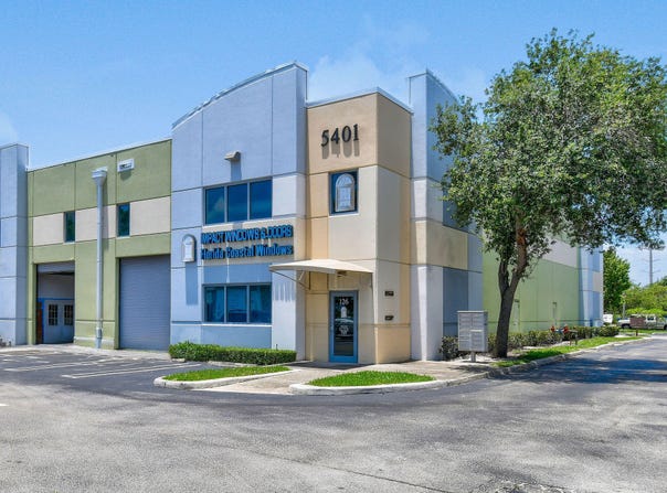 5401 N Haverhill Road, West Palm Beach, FL 33407