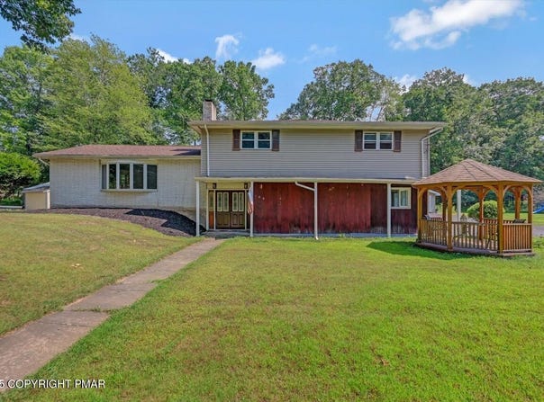984 Forest Drive, Stroudsburg, PA 18360