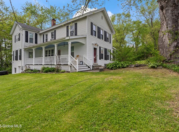 202 Steadwell Road, Amsterdam, NY 12010