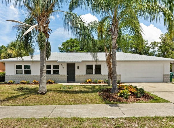 3024 INDIA BOULEVARD, DELTONA, FL 32738