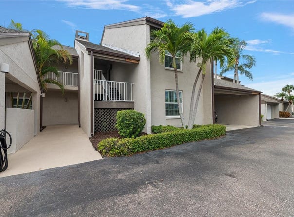 4633 DUHME ROAD, ST PETERSBURG, FL 33708