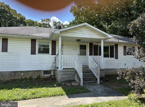 21420 BURKE HILL Road, MCCOOLE, MD 21562