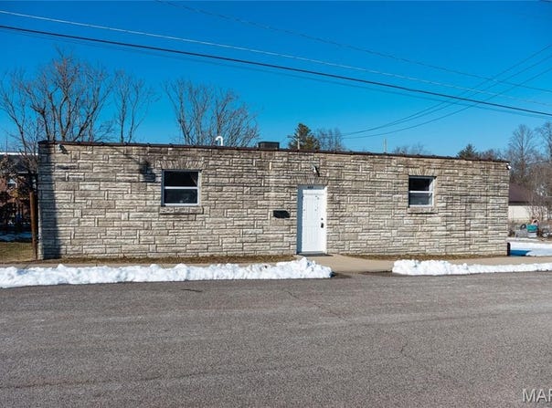 605 E Main Avenue, Cuba, MO 65453