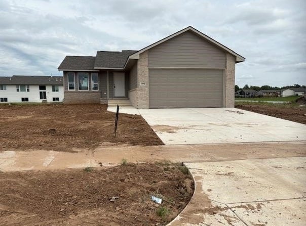 10906 Sondra, Maize, KS 67101