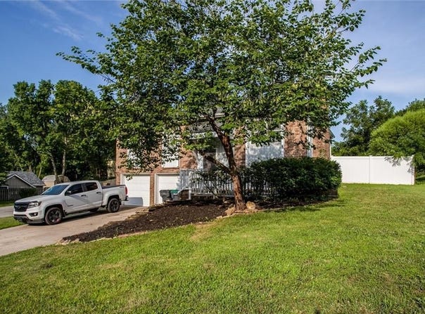 4800 NW Downing Street, Blue Springs, MO 64015