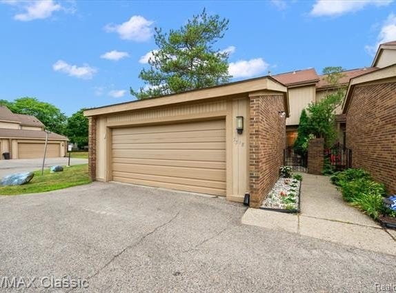 5318 Wright Way S Wright Way S, West Bloomfield Twp, MI 48322
