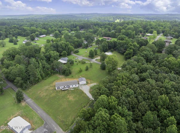 195 Glen Rich Drive, Parsons, TN 38363