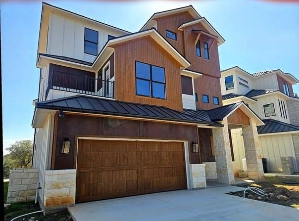 2417 Bruin Dr, Spicewood, TX 78669