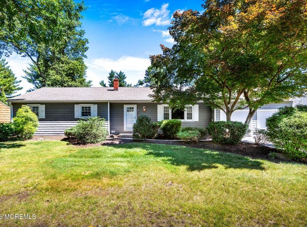 5 Camelot Drive, East Brunswick, NJ 08816