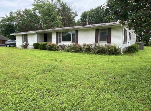 811 N 1st Street, Glenwood, AR 71943