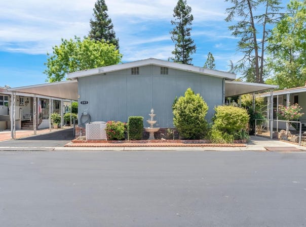 2706 Ashlan Avenue W, Fresno, CA 93705