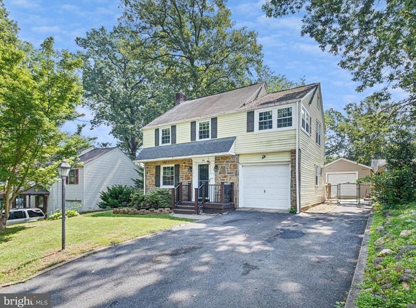 104 LAUREL LN, WILMINGTON, DE 19804