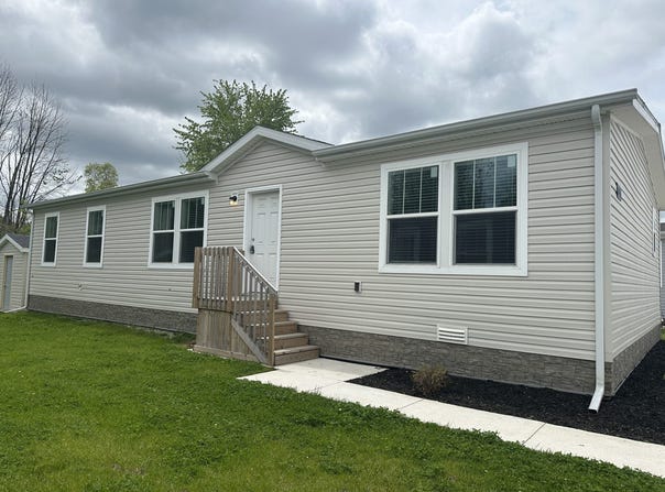 3535 Winsford Drive, Jackson, MI 49201