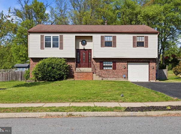516 FRIENDS WAY, UPPER CHICHESTER TWP, PA 19061