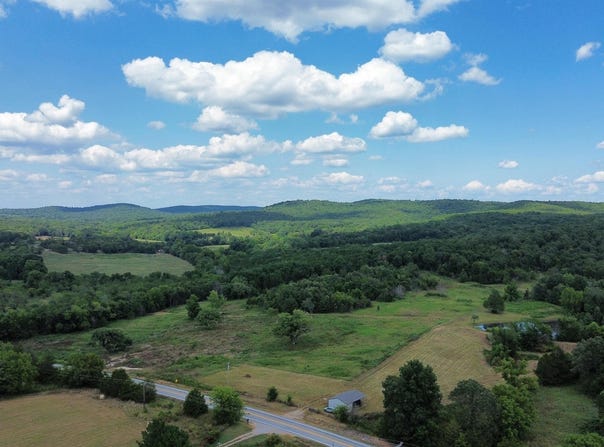 1736 Hwy 354, Hardy, AR 72542