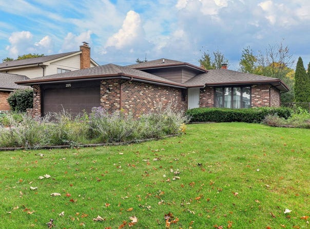 2976 Drover Lane, Darien, IL 60561